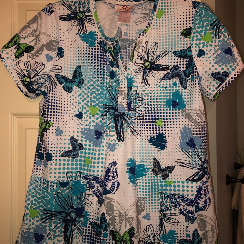 Scrub top